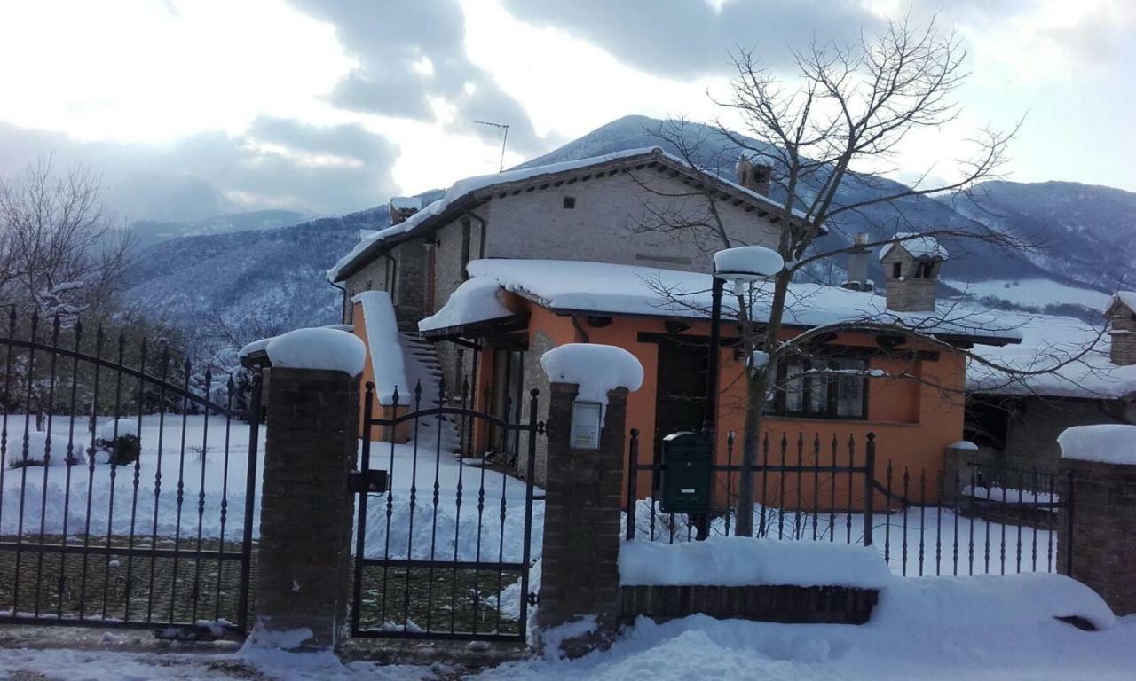 Hotel Casa Vinto Cagli Esterno foto
