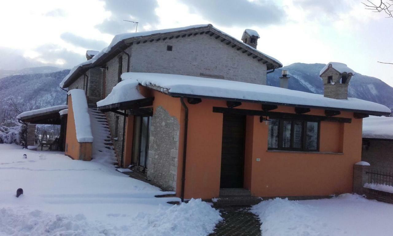 Hotel Casa Vinto Cagli Esterno foto