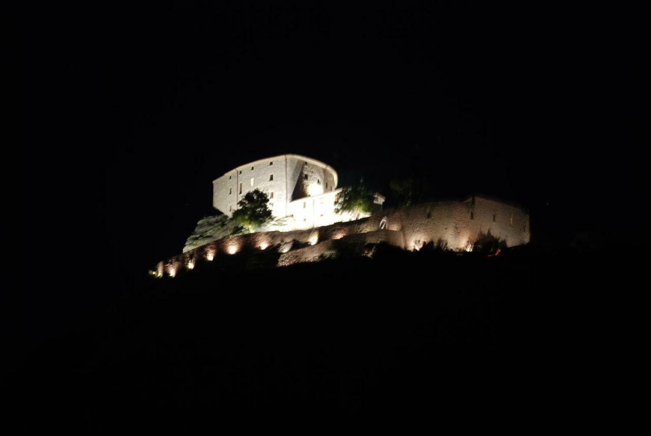 Hotel Casa Vinto Cagli Esterno foto